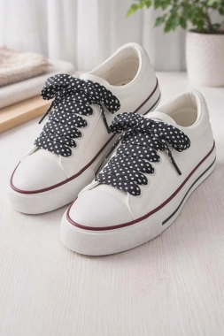 Bavlněné tkaničky černé s bílými puntíky