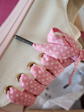 Bavlněné tkaničky růžové s bílými puntíky