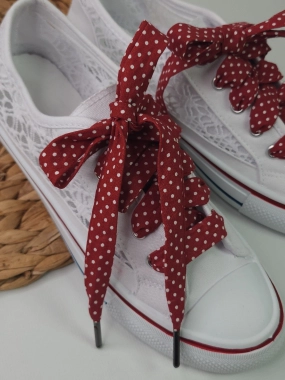 Bavlněné tkaničky vínové s bílými puntíky